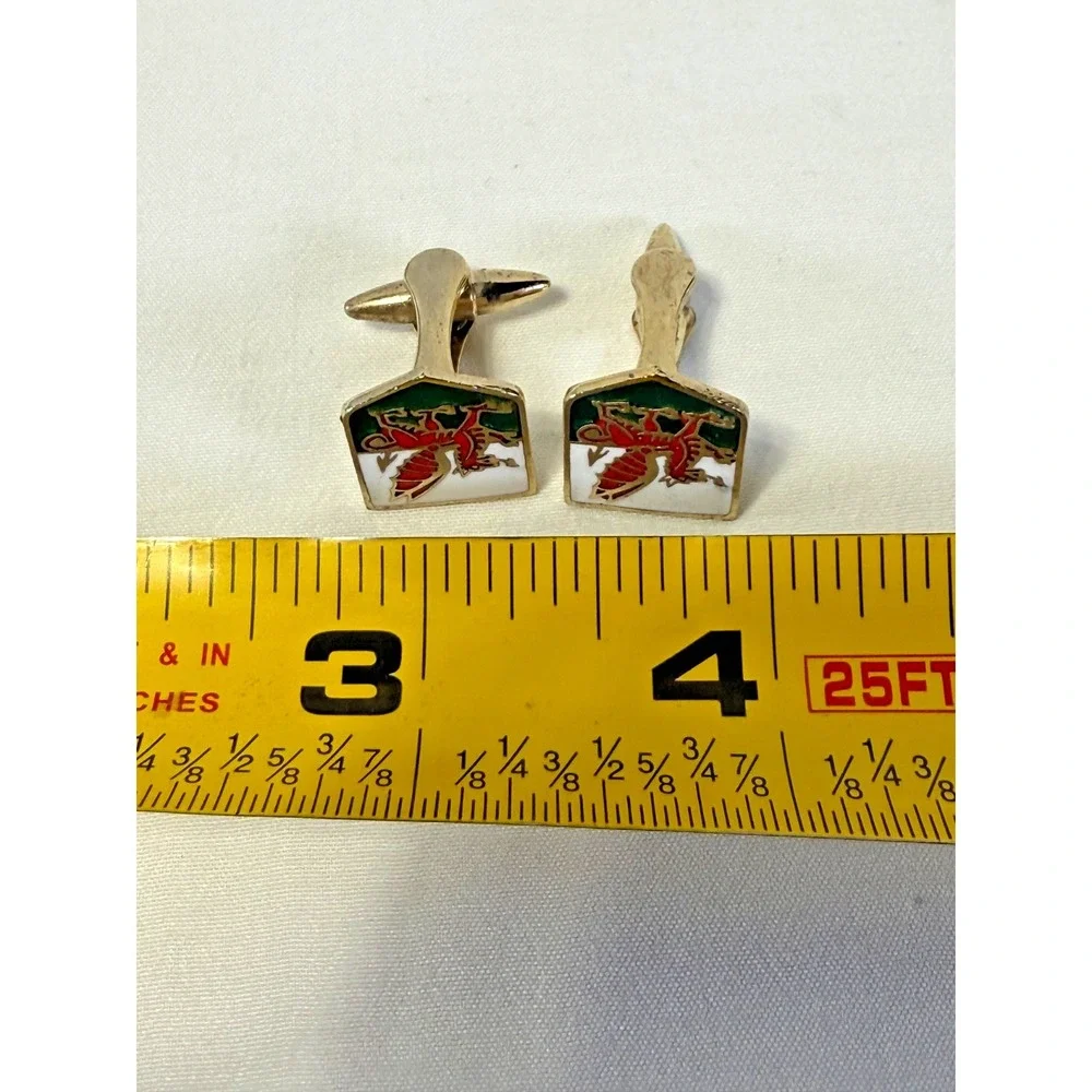 Vintage Mid Century Welsh Dragon Flag Cufflinks By Stratton Of England Gold Tone